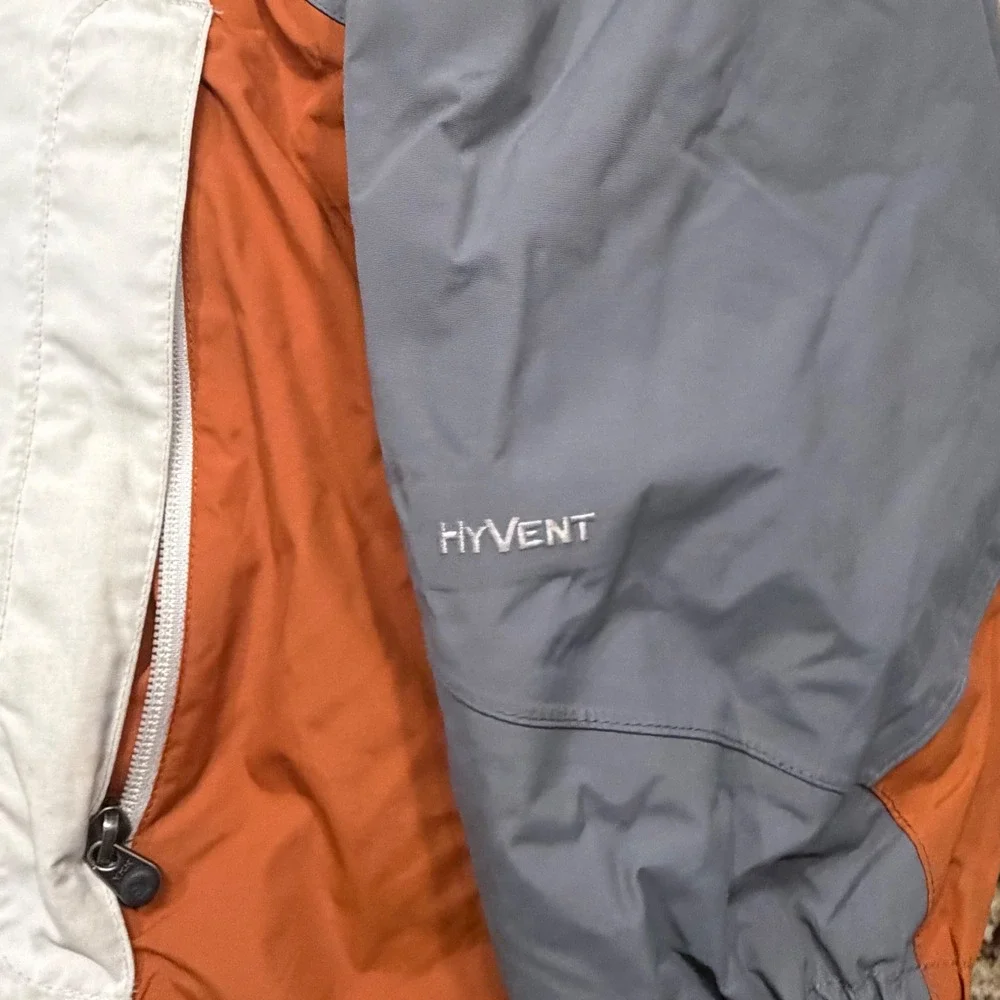 The North Face HyVent Ski Jacket Mens XL White Grey Orange Colorblock Waterproof